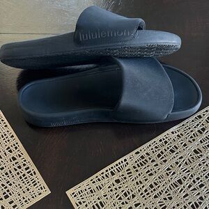 lululemon Black Slide Sandals size 11